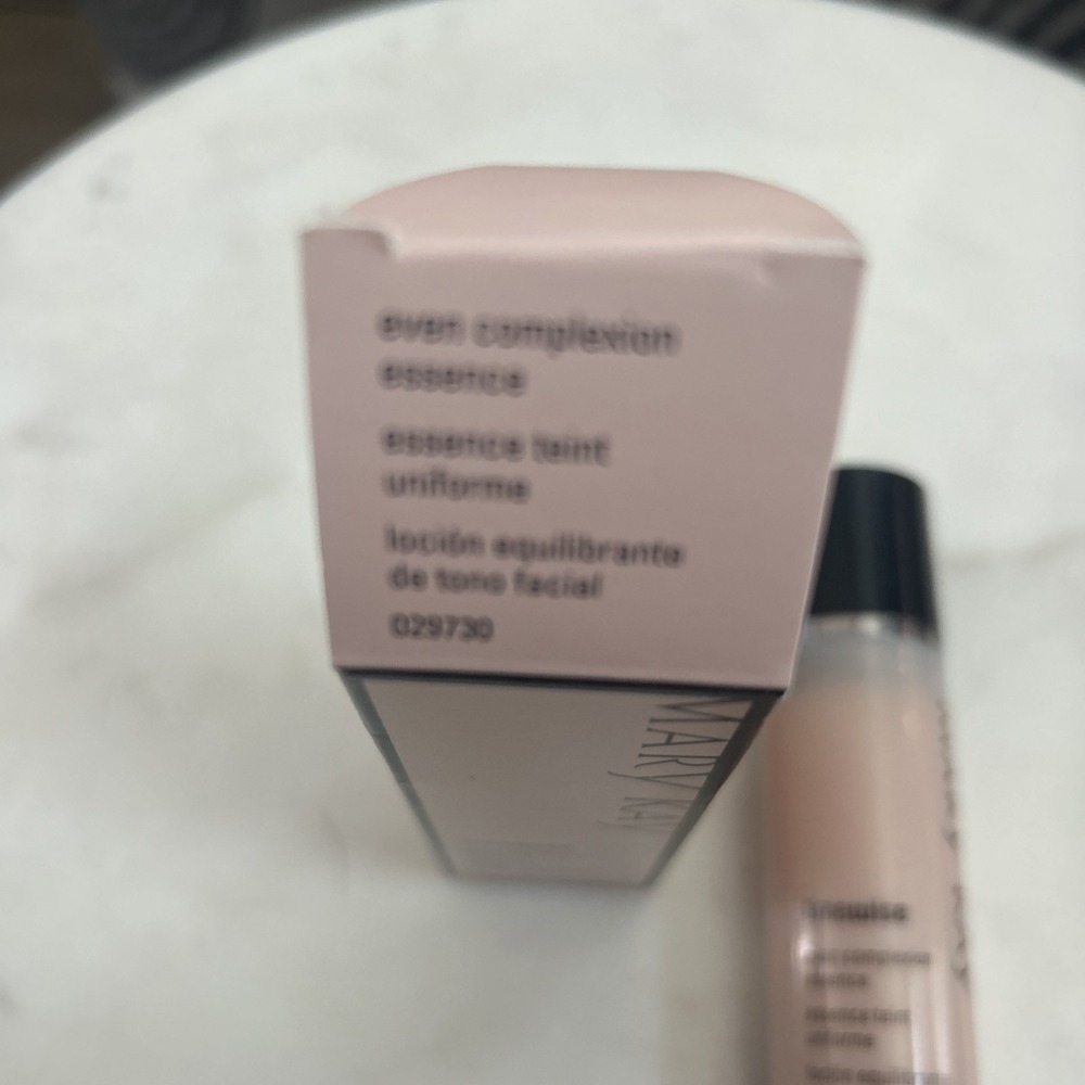 Mary Kay Timewise Even Complexion Essence 29730 Full Size NEW IN BOX - Picture 2 of 3